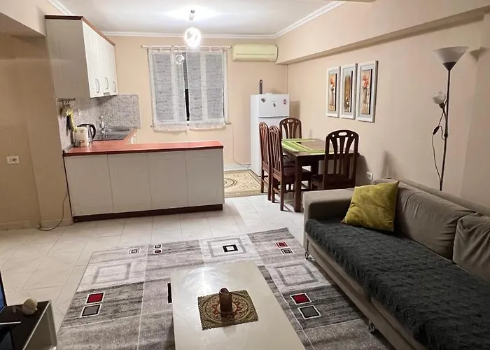 Bright & Roomy Center * تيرانا