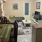 Bright & Roomy Center *