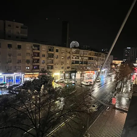 Apartment Bright & Roomy Center