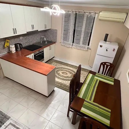 Lejlighed Bright & Roomy Center Tirana