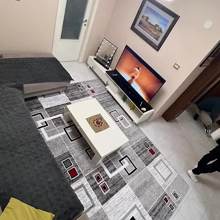Apartmán Bright & Roomy Center Tirana