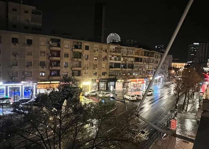 Apartment Bright & Roomy Center