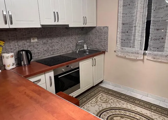 Apartment Bright & Roomy Center