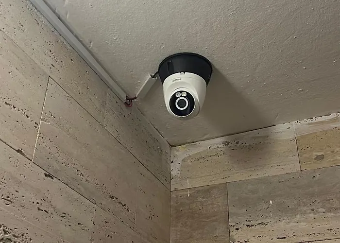 Apartment Bright & Roomy Center *