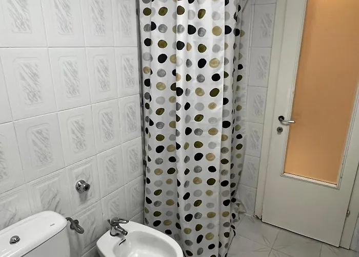 Bright & Roomy Center